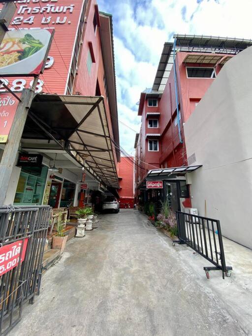 Ratanawong Place 405 Banguecoque Exterior foto